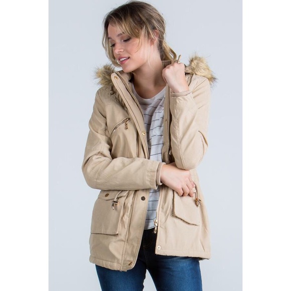 ❄️ Baby It’s Cold Outside Jacket - Picture 2 of 5